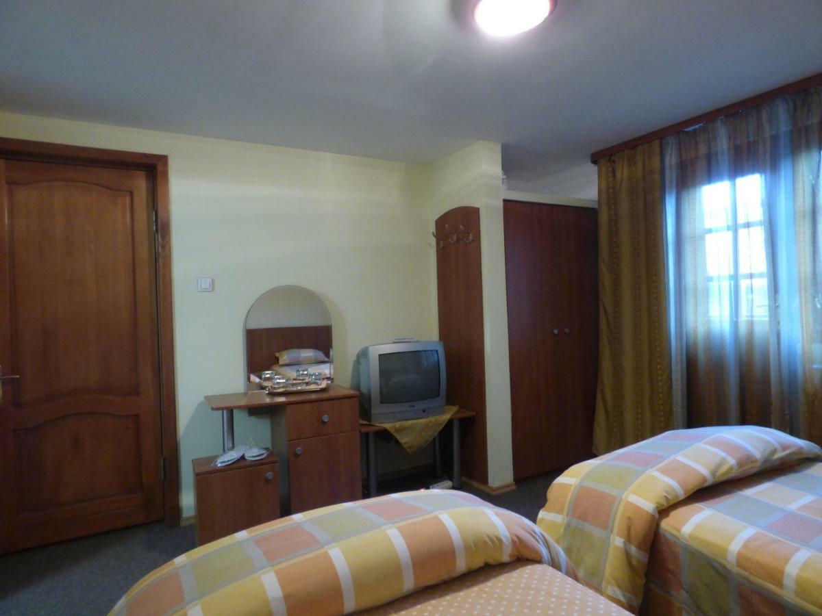 Gura Padurii Hotel Sinaia Exterior foto